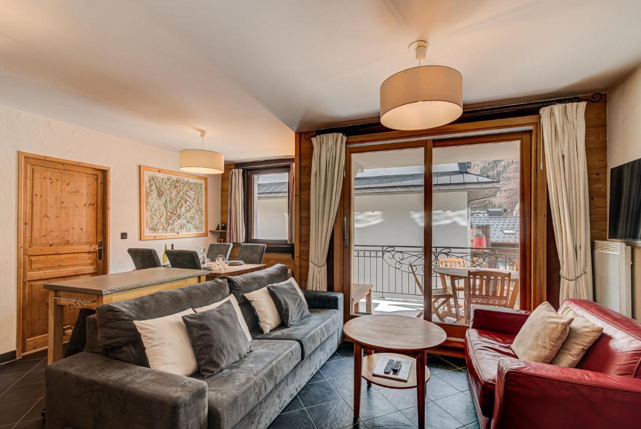 Apartment Le Paradis 2 - Alpes Travel - Central Chamonix ภายนอก รูปภาพ